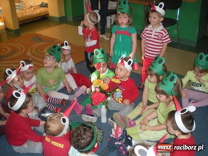 Zdjęcie w galerii na portalu naszraciborz.pl: Dzień Uśmiechu w Żłobku po raz 10 wiadomości z regionu