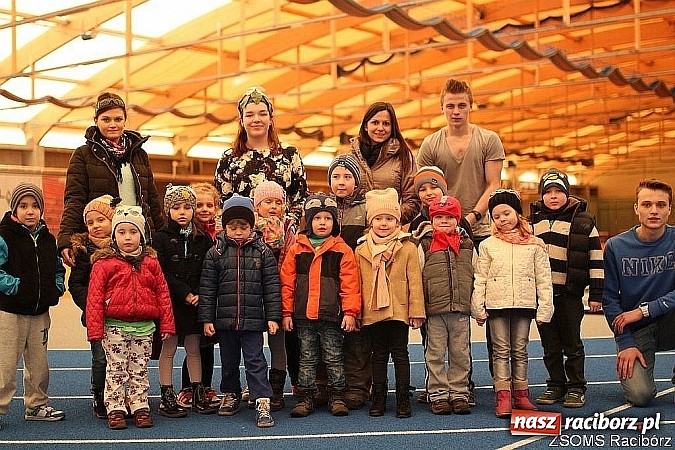 Zdjęcie w galerii na portalu naszraciborz.pl: Wiosenne warsztaty z przedszkolakami w ZSOMS wiadomości z regionu