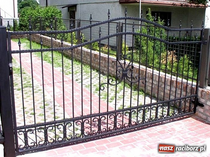 Zdjęcie w galerii na portalu naszraciborz.pl: Wykuj swój styl i wybierz najlepsze ogrodzenie z firmą FERKON wiadomości z regionu