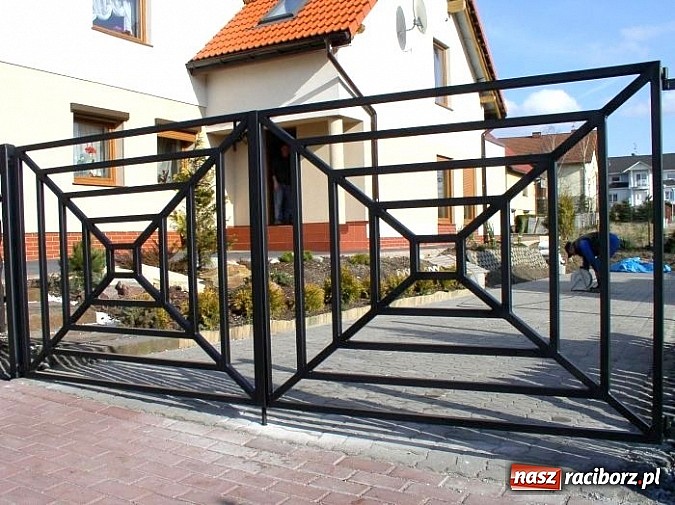 Zdjęcie w galerii na portalu naszraciborz.pl: Wykuj swój styl i wybierz najlepsze ogrodzenie z firmą FERKON wiadomości z regionu