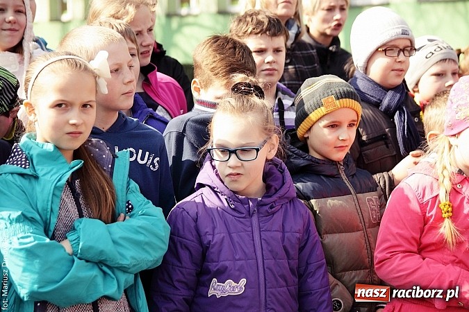 Zdjęcie w galerii na portalu naszraciborz.pl: Uczniowie z SP 13 spędzili Dzień Otwarty z dziećmi z Czech  wiadomości z regionu