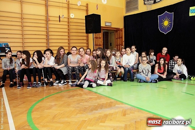 Zdjęcie w galerii na portalu naszraciborz.pl: Uczniowie z SP 13 spędzili Dzień Otwarty z dziećmi z Czech  wiadomości z regionu