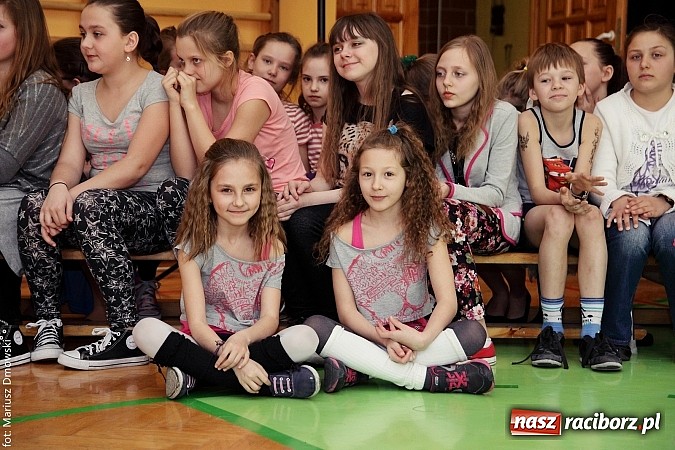 Zdjęcie w galerii na portalu naszraciborz.pl: Uczniowie z SP 13 spędzili Dzień Otwarty z dziećmi z Czech  wiadomości z regionu