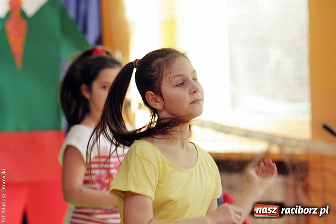 Zdjęcie w galerii na portalu naszraciborz.pl: Uczniowie z SP 13 spędzili Dzień Otwarty z dziećmi z Czech  wiadomości z regionu