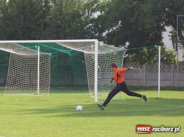 Zdjęcie w galerii na portalu naszraciborz.pl: Bolesna lekcja dla Tworkowa wiadomości z regionu