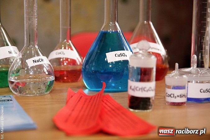 Zdjęcie w galerii na portalu naszraciborz.pl: MOS zapełnił się dziś gimnazjalistami  wiadomości z regionu