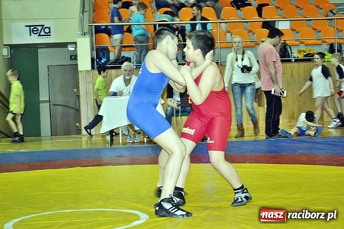 Zdjęcie w galerii na portalu naszraciborz.pl: Udany start młodych zapaśników MKZ Unia w Czechach wiadomości z regionu