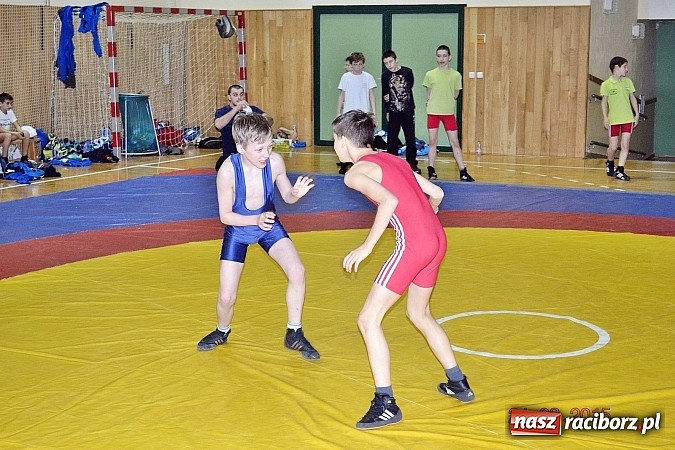 Zdjęcie w galerii na portalu naszraciborz.pl: Udany start młodych zapaśników MKZ Unia w Czechach wiadomości z regionu