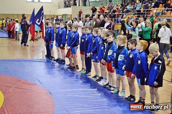 Zdjęcie w galerii na portalu naszraciborz.pl: Udany start młodych zapaśników MKZ Unia w Czechach wiadomości z regionu