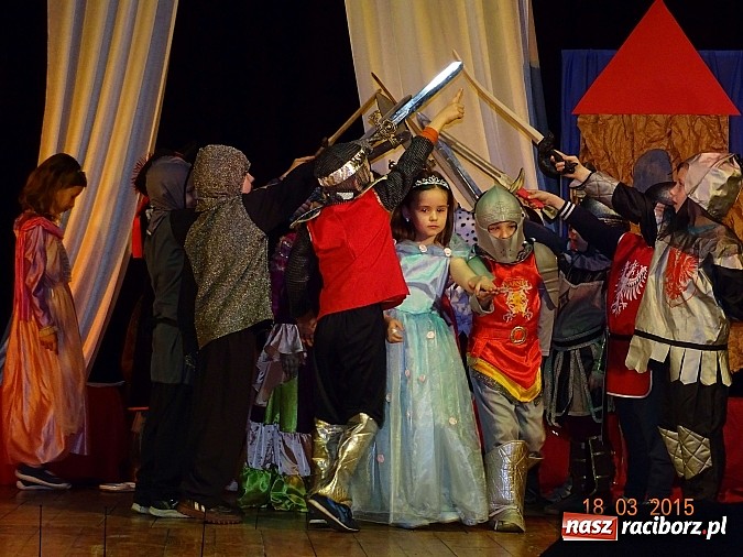 Zdjęcie w galerii na portalu naszraciborz.pl: Ballada o magicznych słowach w Kuźni Raciborskiej wiadomości z regionu