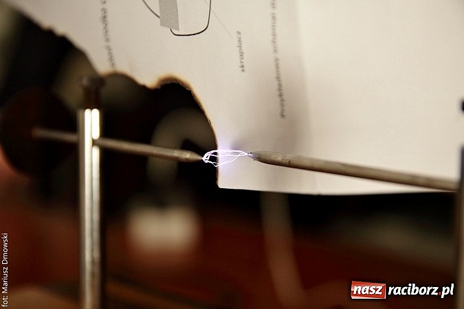 Zdjęcie w galerii na portalu naszraciborz.pl: Dni otwarte ZSM - gimnazjaliści odwiedzili Mechanik  wiadomości z regionu