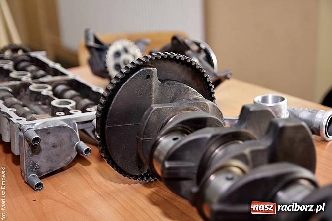 Zdjęcie w galerii na portalu naszraciborz.pl: Dni otwarte ZSM - gimnazjaliści odwiedzili Mechanik  wiadomości z regionu