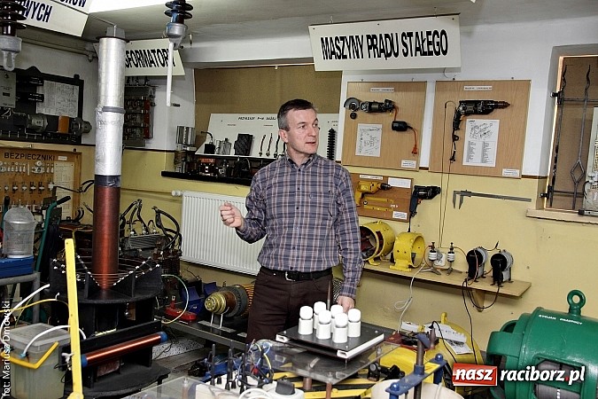 Zdjęcie w galerii na portalu naszraciborz.pl: Dni otwarte ZSM - gimnazjaliści odwiedzili Mechanik  wiadomości z regionu