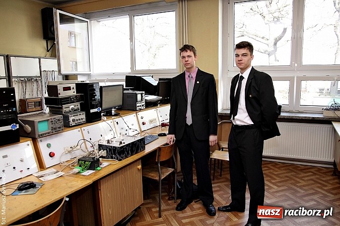 Zdjęcie w galerii na portalu naszraciborz.pl: Dni otwarte ZSM - gimnazjaliści odwiedzili Mechanik  wiadomości z regionu