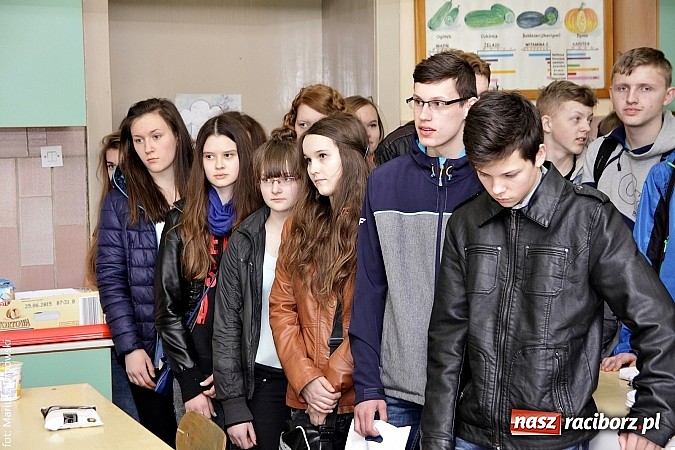 Zdjęcie w galerii na portalu naszraciborz.pl: Kuszące zapachy i modne fryzury na dniach otwartych ZSZ  wiadomości z regionu