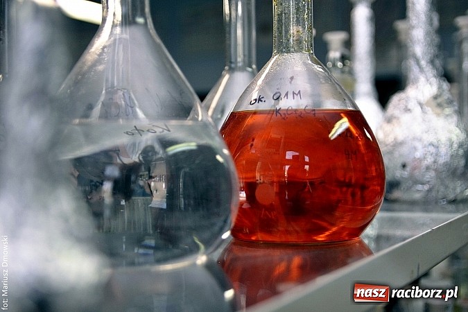 Zdjęcie w galerii na portalu naszraciborz.pl: Kuszące zapachy i modne fryzury na dniach otwartych ZSZ  wiadomości z regionu