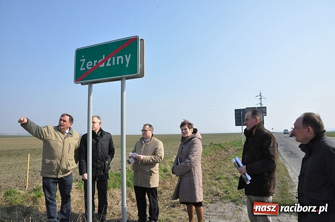 Zdjęcie w galerii na portalu naszraciborz.pl: Pietrowice Wielkie i Racibórz będą wspólnie lobbować na rzecz budowy ścieżki rowerowej wzdłuż DW 416 i ronda na Kolonii Pawłów wiadomości z regionu