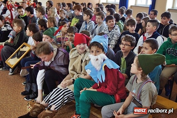 Zdjęcie w galerii na portalu naszraciborz.pl: Posłuchejcie, dziatki, u nos w Czw&oacute;rce ślonskie bery, wice i godki wiadomości z regionu