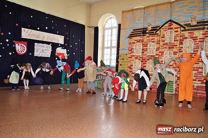 Zdjęcie w galerii na portalu naszraciborz.pl: Posłuchejcie, dziatki, u nos w Czw&oacute;rce ślonskie bery, wice i godki wiadomości z regionu