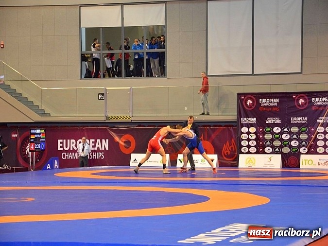 Zdjęcie w galerii na portalu naszraciborz.pl: Rozpoczęły się Mistrzostwa Europy w zapasach wiadomości z regionu