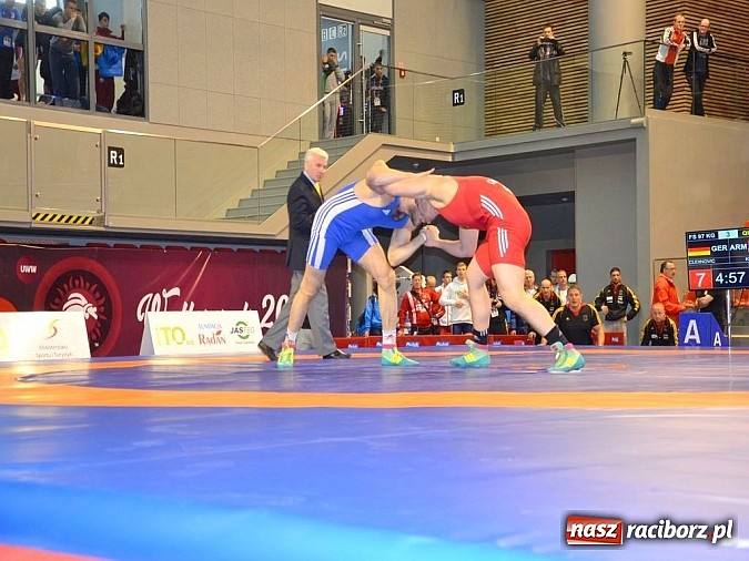 Zdjęcie w galerii na portalu naszraciborz.pl: Rozpoczęły się Mistrzostwa Europy w zapasach wiadomości z regionu