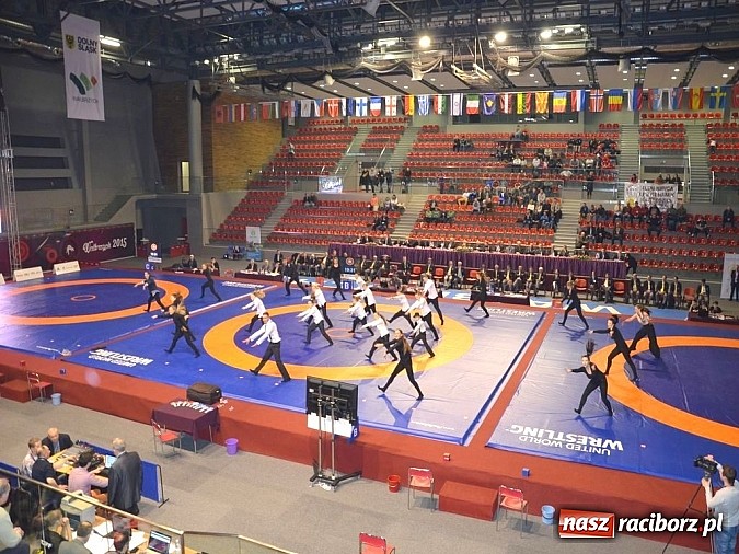 Zdjęcie w galerii na portalu naszraciborz.pl: Rozpoczęły się Mistrzostwa Europy w zapasach wiadomości z regionu