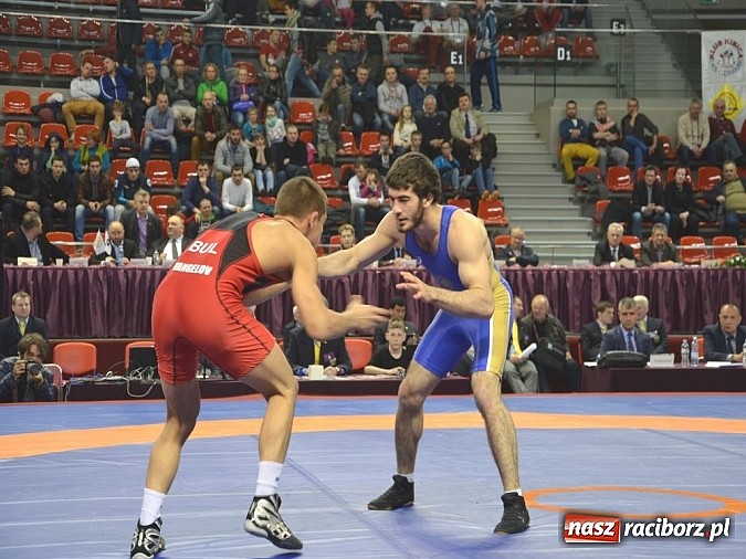 Zdjęcie w galerii na portalu naszraciborz.pl: Rozpoczęły się Mistrzostwa Europy w zapasach wiadomości z regionu