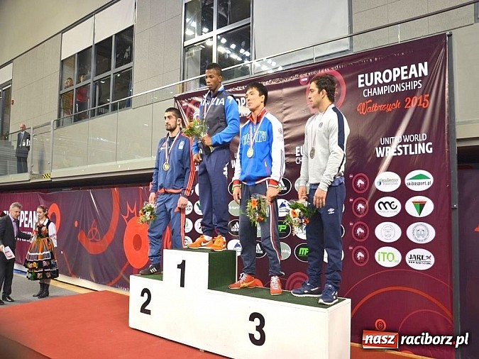 Zdjęcie w galerii na portalu naszraciborz.pl: Rozpoczęły się Mistrzostwa Europy w zapasach wiadomości z regionu
