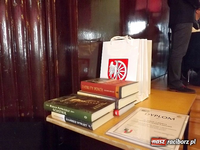 Zdjęcie w galerii na portalu naszraciborz.pl: Bartłomiej Błaszczyk najlepszy w Powiatowym Konkursie Wiedzy o Społeczeństwie wiadomości z regionu
