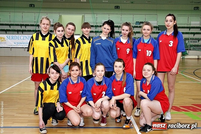 Zdjęcie w galerii na portalu naszraciborz.pl: Piłkarki Ekonomika najlepsze w makroregionie wiadomości z regionu
