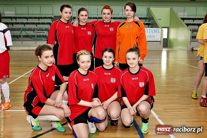 Zdjęcie w galerii na portalu naszraciborz.pl: Piłkarki Ekonomika najlepsze w makroregionie wiadomości z regionu