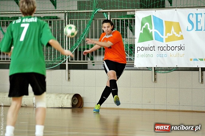 Zdjęcie w galerii na portalu naszraciborz.pl: Piłkarki Ekonomika najlepsze w makroregionie wiadomości z regionu