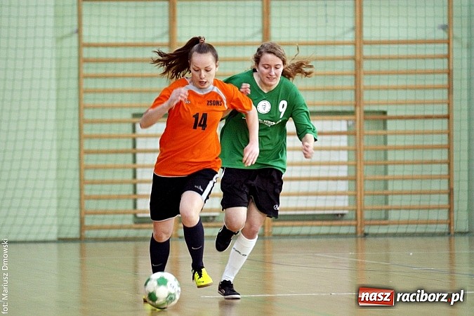 Zdjęcie w galerii na portalu naszraciborz.pl: Piłkarki Ekonomika najlepsze w makroregionie wiadomości z regionu