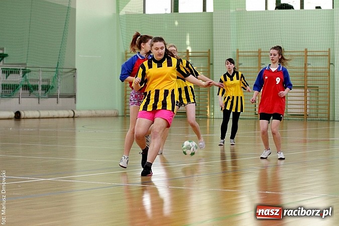 Zdjęcie w galerii na portalu naszraciborz.pl: Piłkarki Ekonomika najlepsze w makroregionie wiadomości z regionu