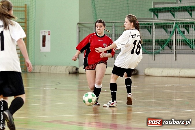 Zdjęcie w galerii na portalu naszraciborz.pl: Piłkarki Ekonomika najlepsze w makroregionie wiadomości z regionu