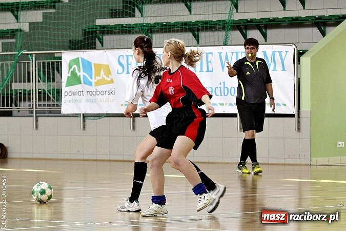 Zdjęcie w galerii na portalu naszraciborz.pl: Piłkarki Ekonomika najlepsze w makroregionie wiadomości z regionu