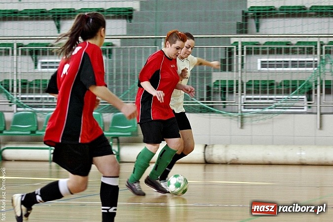 Zdjęcie w galerii na portalu naszraciborz.pl: Piłkarki Ekonomika najlepsze w makroregionie wiadomości z regionu