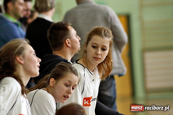 Zdjęcie w galerii na portalu naszraciborz.pl: Piłkarki Ekonomika najlepsze w makroregionie wiadomości z regionu