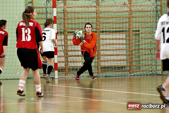 Zdjęcie w galerii na portalu naszraciborz.pl: Piłkarki Ekonomika najlepsze w makroregionie wiadomości z regionu