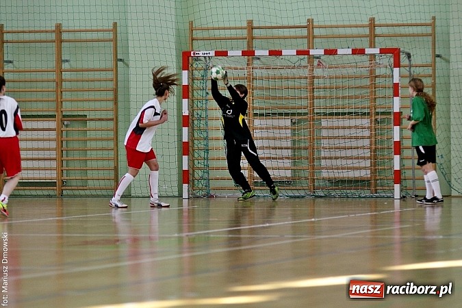 Zdjęcie w galerii na portalu naszraciborz.pl: Piłkarki Ekonomika najlepsze w makroregionie wiadomości z regionu