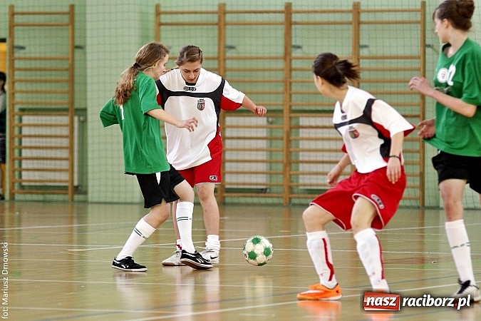 Zdjęcie w galerii na portalu naszraciborz.pl: Piłkarki Ekonomika najlepsze w makroregionie wiadomości z regionu
