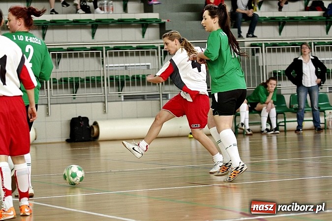 Zdjęcie w galerii na portalu naszraciborz.pl: Piłkarki Ekonomika najlepsze w makroregionie wiadomości z regionu