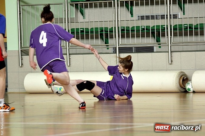 Zdjęcie w galerii na portalu naszraciborz.pl: Piłkarki Ekonomika najlepsze w makroregionie wiadomości z regionu