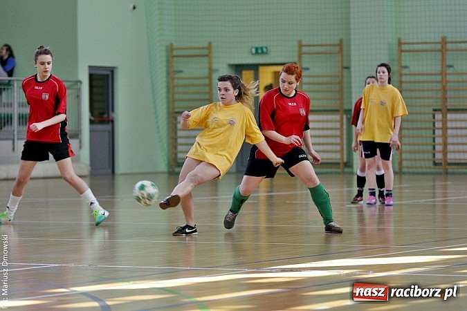 Zdjęcie w galerii na portalu naszraciborz.pl: Piłkarki Ekonomika najlepsze w makroregionie wiadomości z regionu