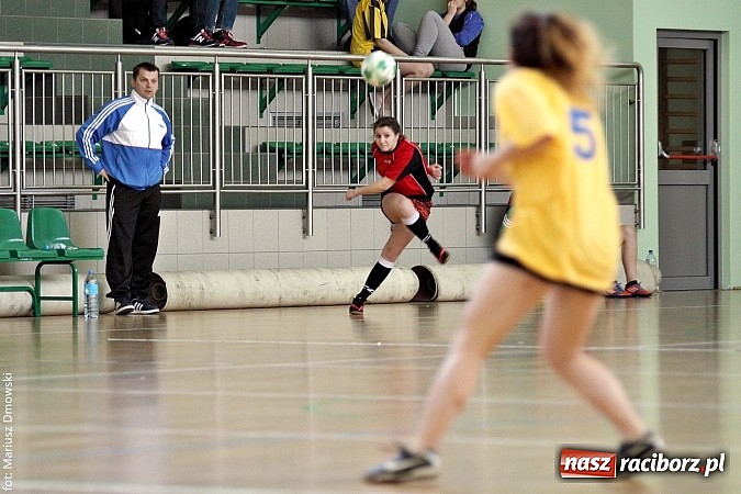 Zdjęcie w galerii na portalu naszraciborz.pl: Piłkarki Ekonomika najlepsze w makroregionie wiadomości z regionu
