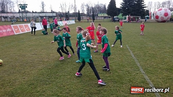 Zdjęcie w galerii na portalu naszraciborz.pl: Pawłowianki z brązem na Mistrzostwach Śląska wiadomości z regionu