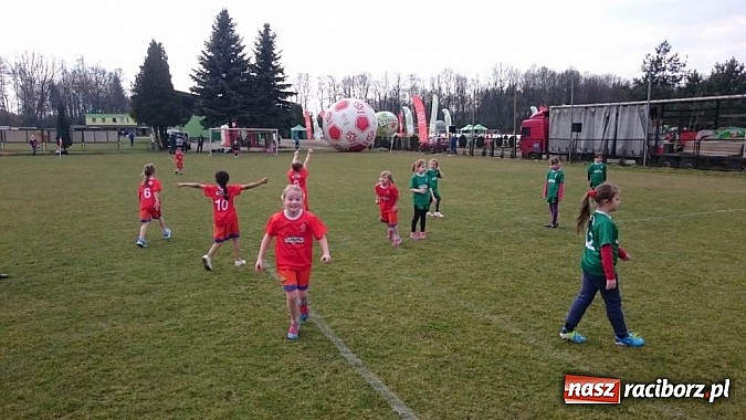 Zdjęcie w galerii na portalu naszraciborz.pl: Pawłowianki z brązem na Mistrzostwach Śląska wiadomości z regionu