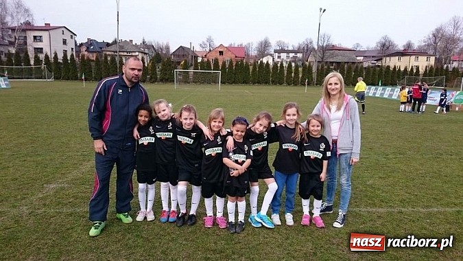 Zdjęcie w galerii na portalu naszraciborz.pl: Pawłowianki z brązem na Mistrzostwach Śląska wiadomości z regionu