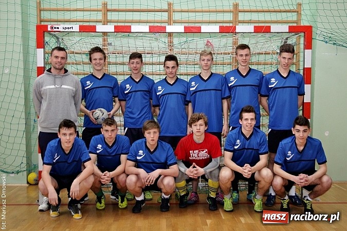 Zdjęcie w galerii na portalu naszraciborz.pl: Gimnazjalne finały piłki ręcznej - zobacz, kto wygrał  wiadomości z regionu