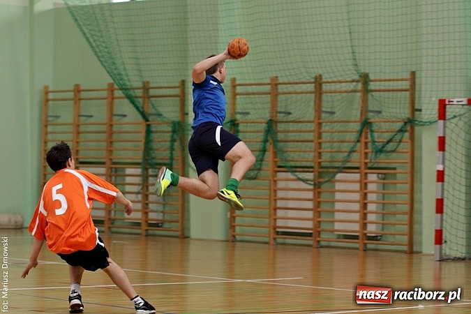Zdjęcie w galerii na portalu naszraciborz.pl: Gimnazjalne finały piłki ręcznej - zobacz, kto wygrał  wiadomości z regionu